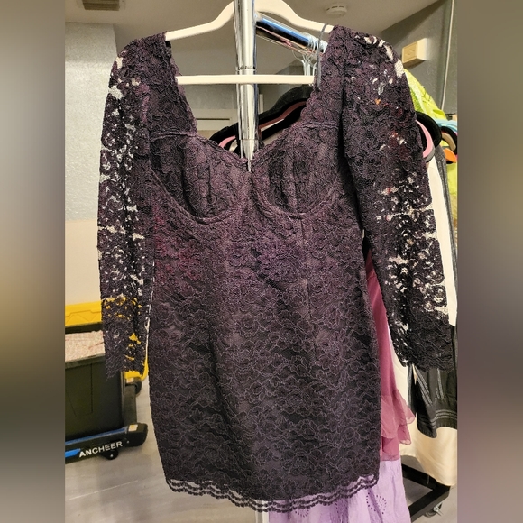 Moda INTL mini dress - Picture 1 of 4